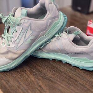 Altra Women's Mint and Gray Athletic Shoes